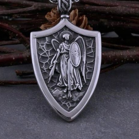 Archangel Michael Shield Saint Religious Holy Catholic Protection Medal Necklace - Picture 3 of 14